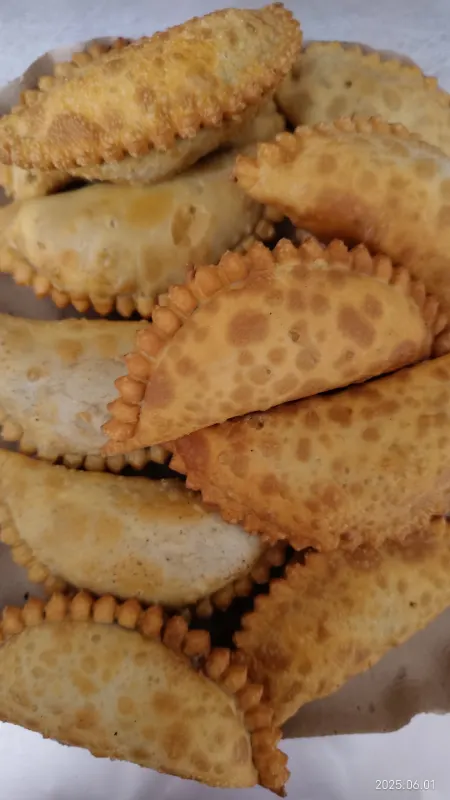 Empanadas criollas fritas